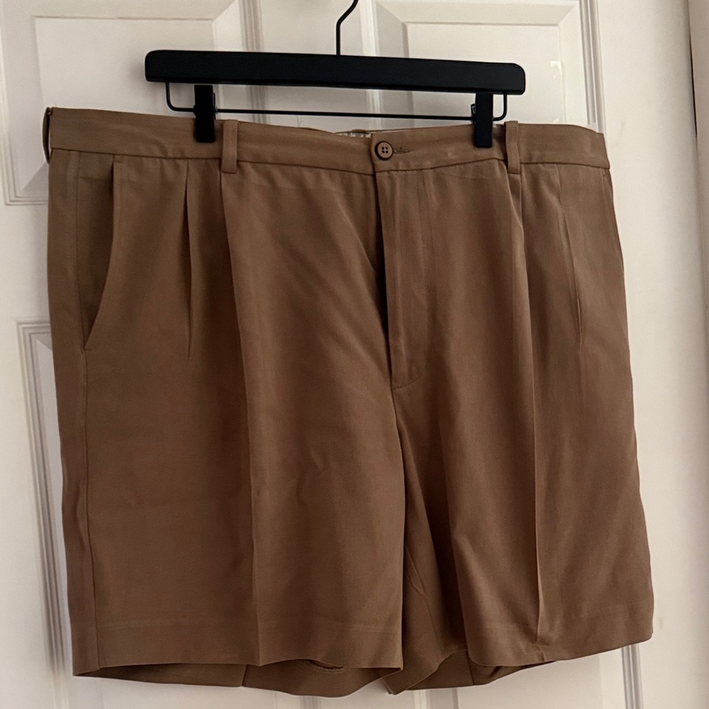 Classic Tommy Bahama Tan Pleated Shorts